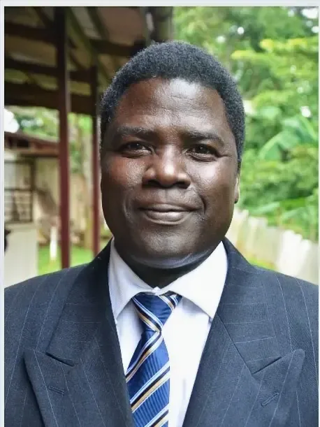 Portrait du Dr Moussa Bongoyok, Fondateur et Président d’IUDI University